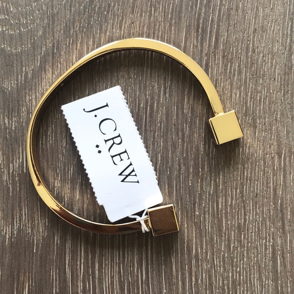 J. Crew Jewelry - NWT J.Crew Gold Cuff Bracelet 💛
